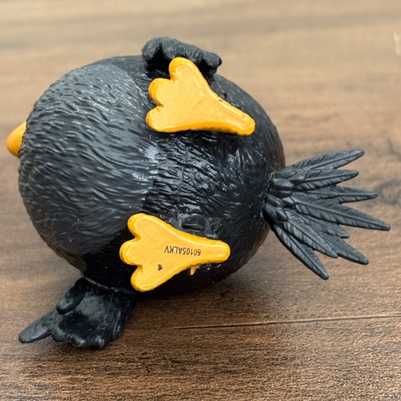 2 Angry Birds 2016 BOMB Black Bird Rovio Toy Figures Figurine App Video Game - Picture 9 of 10